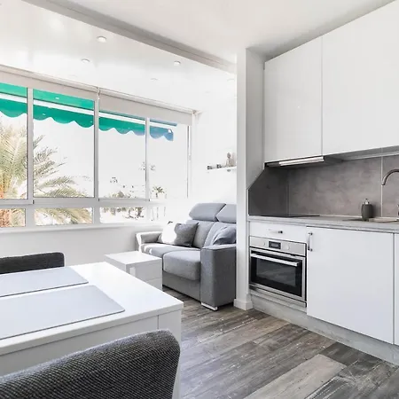 Apartment Tropical Paradise: A 5 Min Del mar *